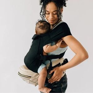 Tush baby Snug Attachment